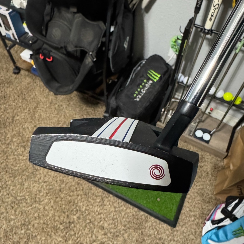 Odyssey Triple Track Putter - Black and Silver - Picture 2 of 8